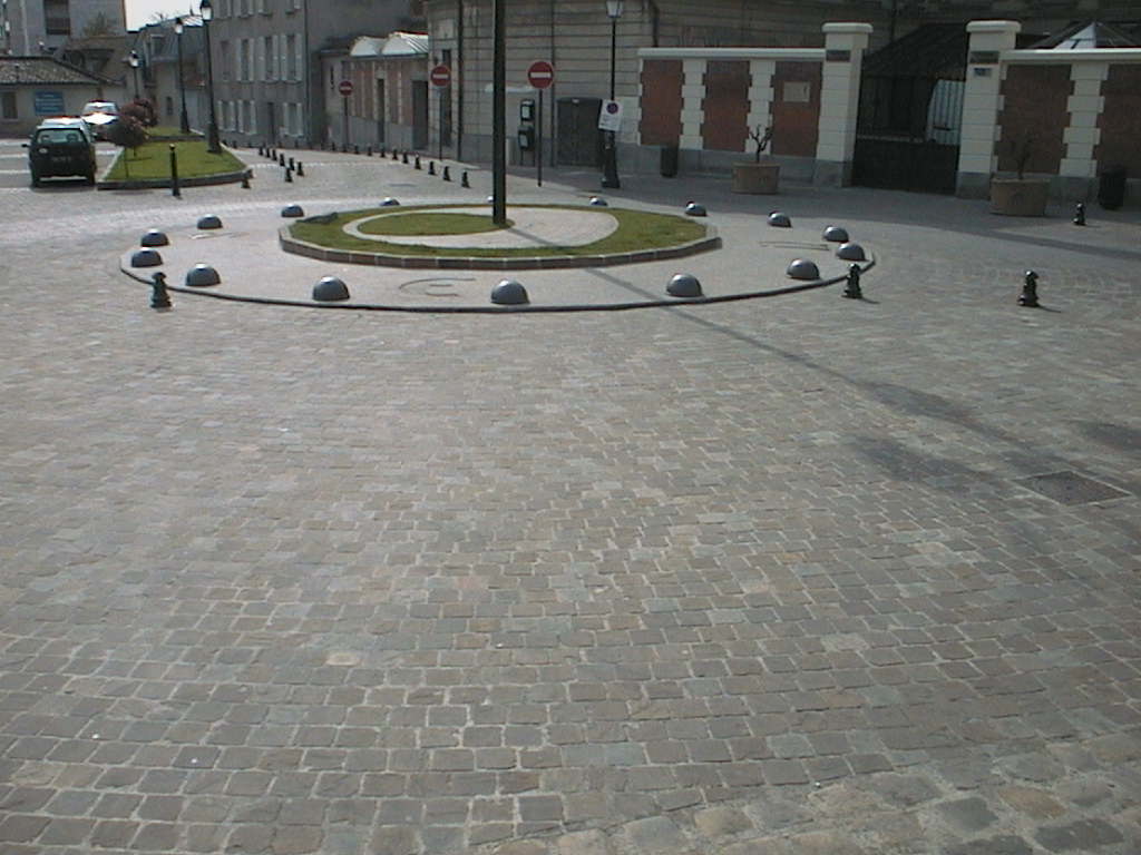 Réfection d'une place en pavés grès à Saint-Maur-des-Fossés(94)